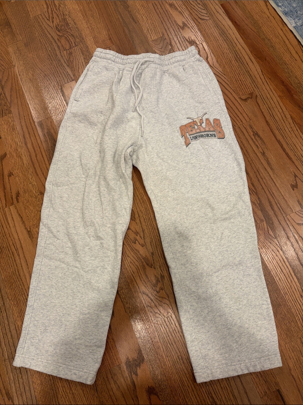 UT Hollister sweatpants